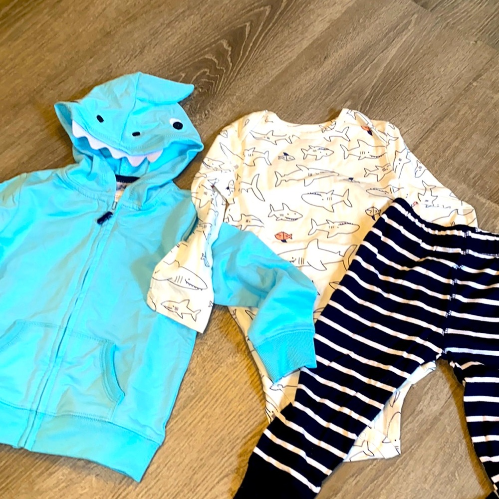 COPY - Shark outfit